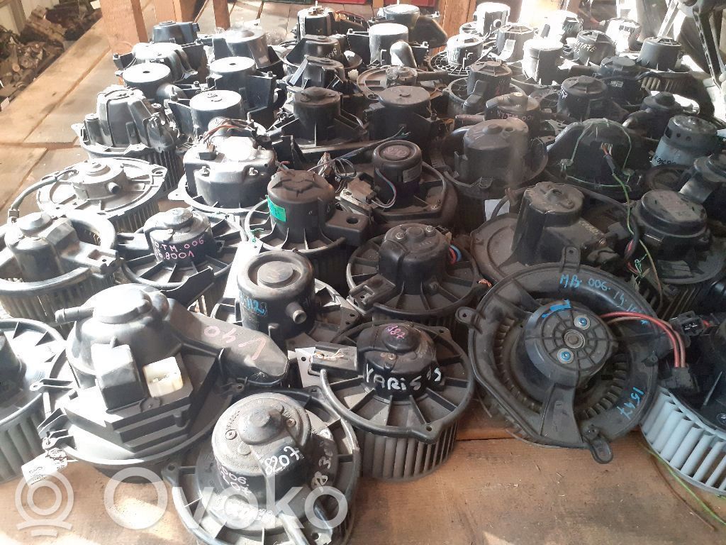 Toyota Yaris Heater fan/blower 