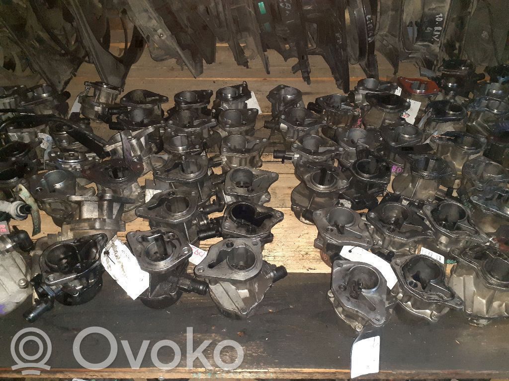 Renault Megane I Vacuum pump 