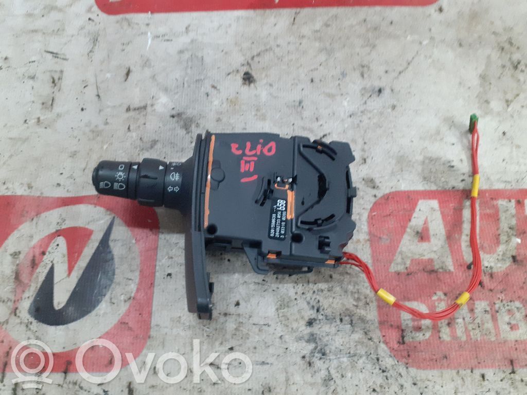 Renault Clio III Light switch 