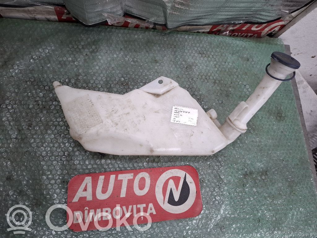Peugeot 206 Windshield washer fluid reservoir/tank 