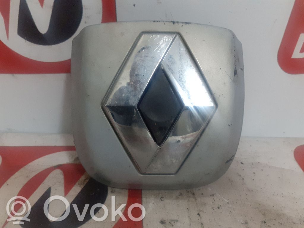 Renault Clio II Tailgate trunk handle 