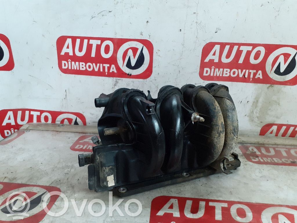 Dacia Logan I Colector de admisión 