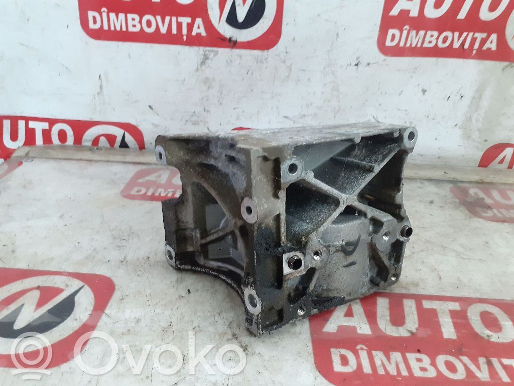 Ford Focus Variklio tvirtinimo kronšteinas 