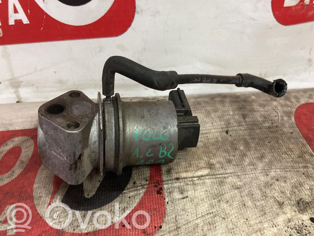 Audi A4 S4 B6 8E 8H Engine control unit/module 
