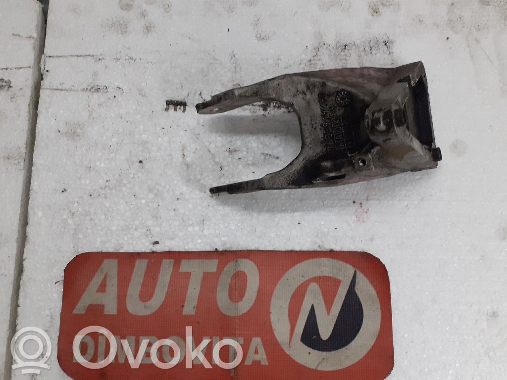 Citroen C6 Pavarų dėžės tvirtinimo kronšteinas 
