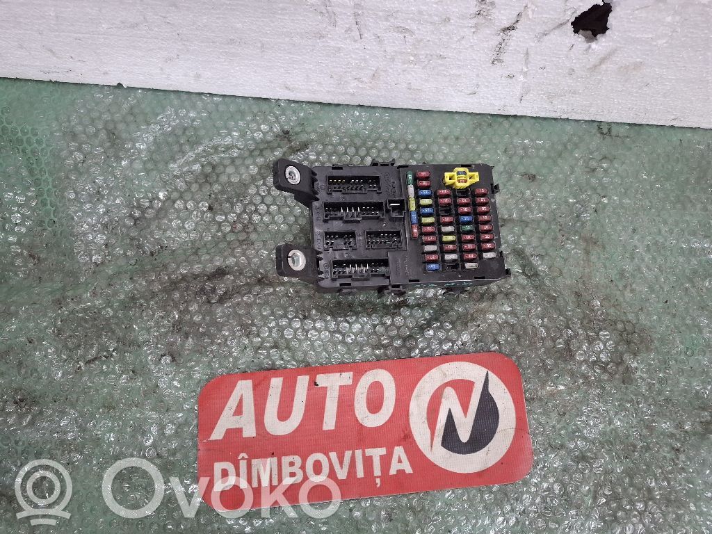 Hyundai Accent Módulo de fusible 