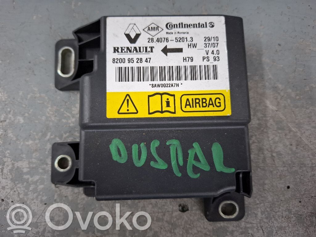 Dacia Duster Airbag control unit/module 