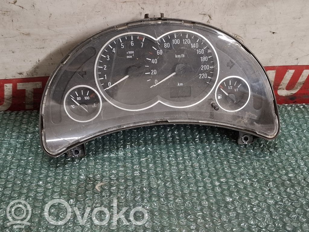 Opel Corsa C Speedometer (instrument cluster) 