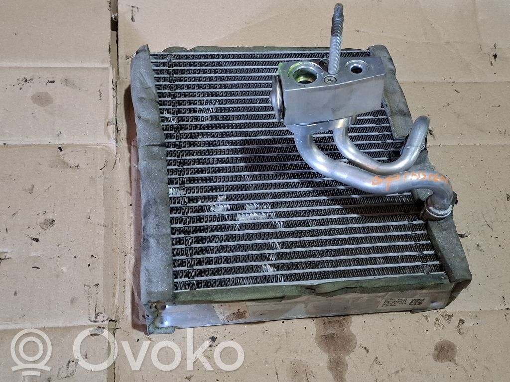 Opel Insignia A Radiator aerotermă 