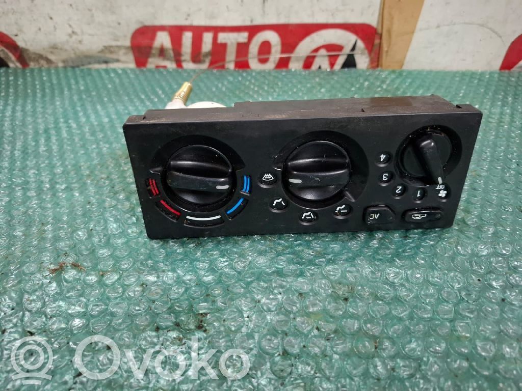 Opel Vectra B Climate control unit 