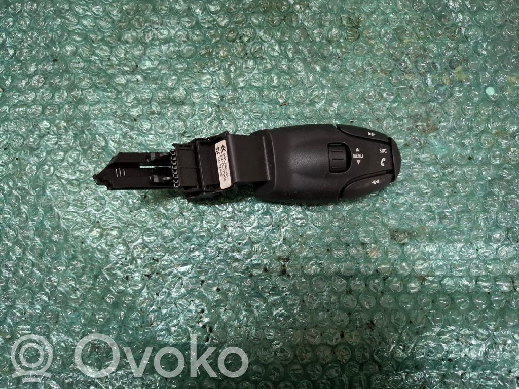 Peugeot 407 Unidad central de control multimedia 