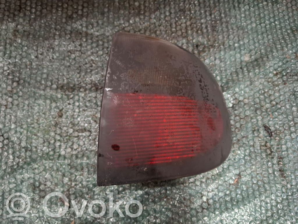 Renault Megane I Aizmugurējais lukturis virsbūvē 