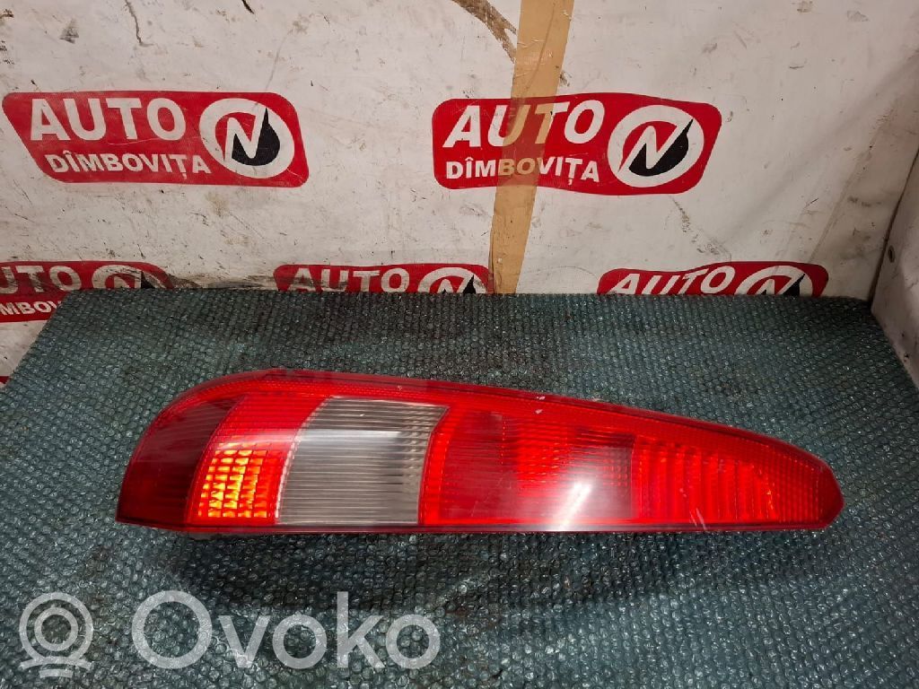 Ford Fiesta Lampă spate în caroserie 