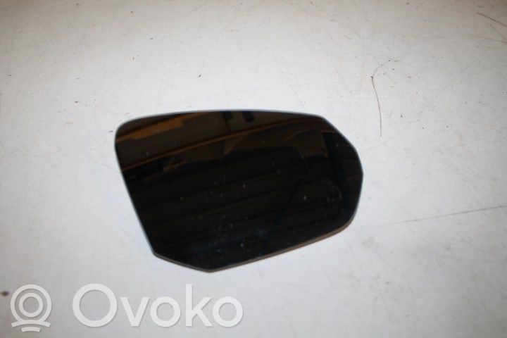 Audi Q2 - Wkład lusterka drzwi 
