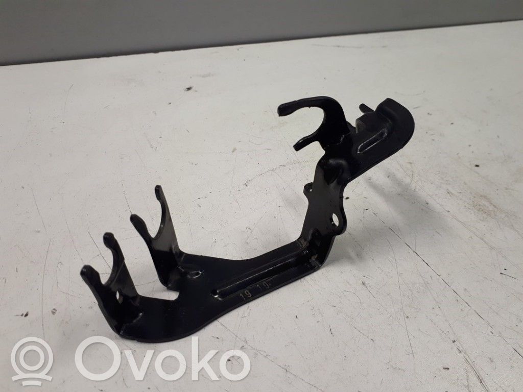 Audi A4 S4 B9 Alte piese de sub caroserie 