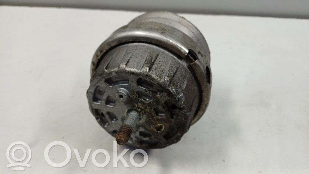 Audi A6 S6 C6 4F Wspornik / Mocowanie silnika 