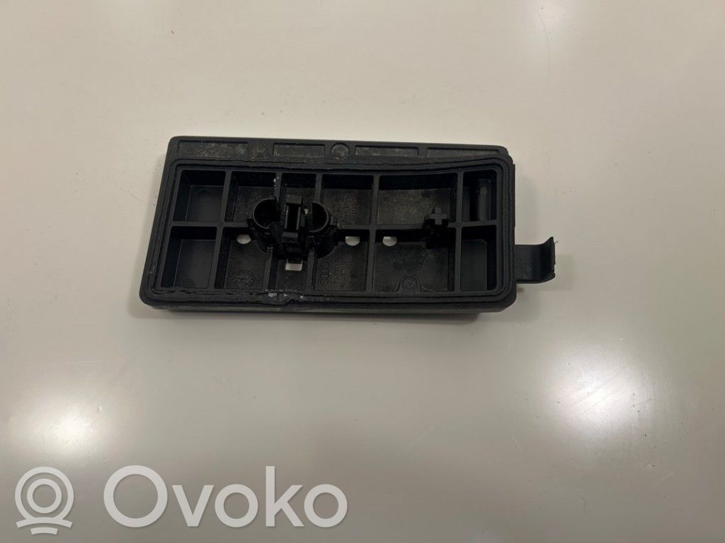Audi A4 S4 B9 Sonstiges Einzelteil Unterboden 