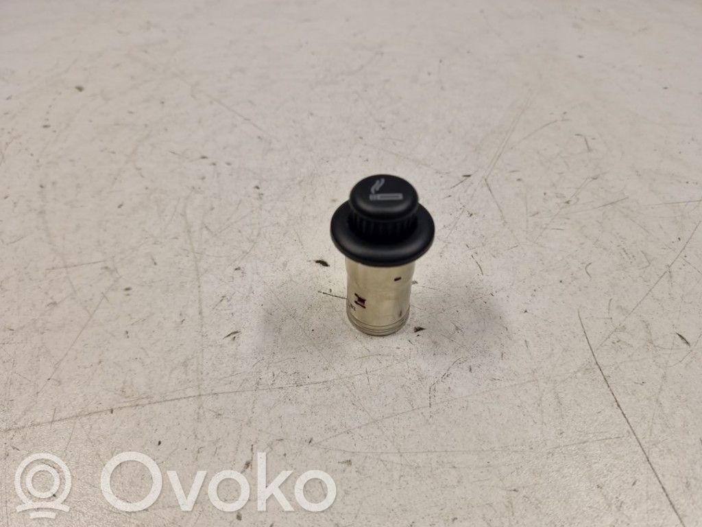 Audi A4 S4 B9 Cigarette lighter 