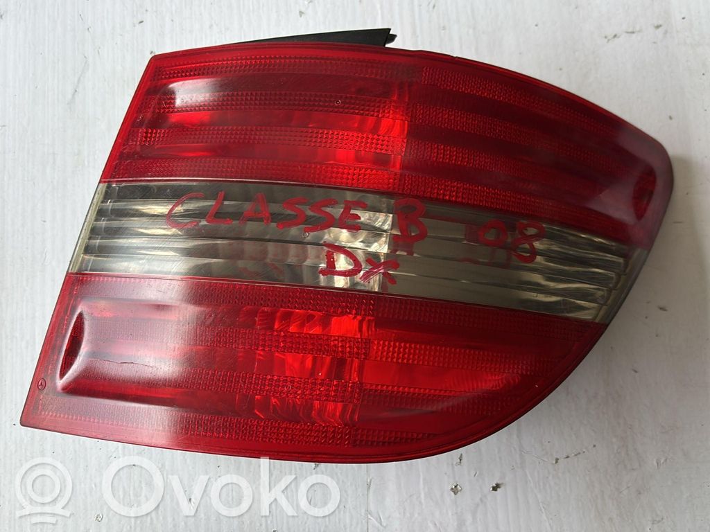 Mercedes-Benz B W245 Lampă spate în caroserie 