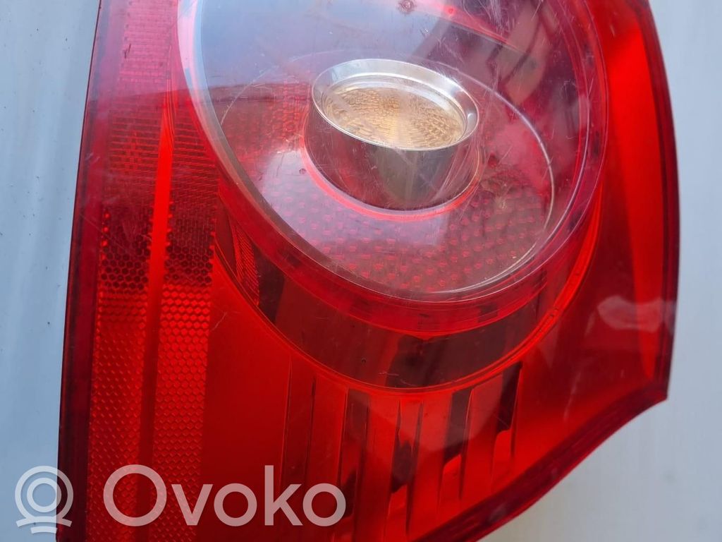 Volkswagen Golf V Lampa tylna 