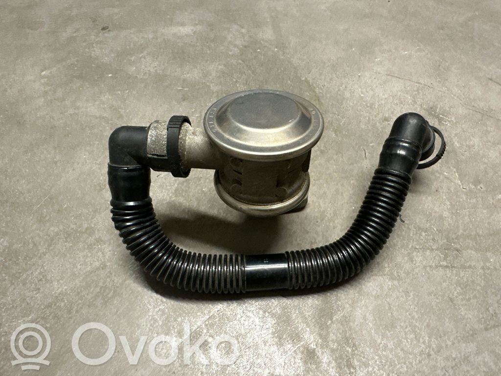 EGR-venttiili   72823800,1172750599302,03T323,4323324942