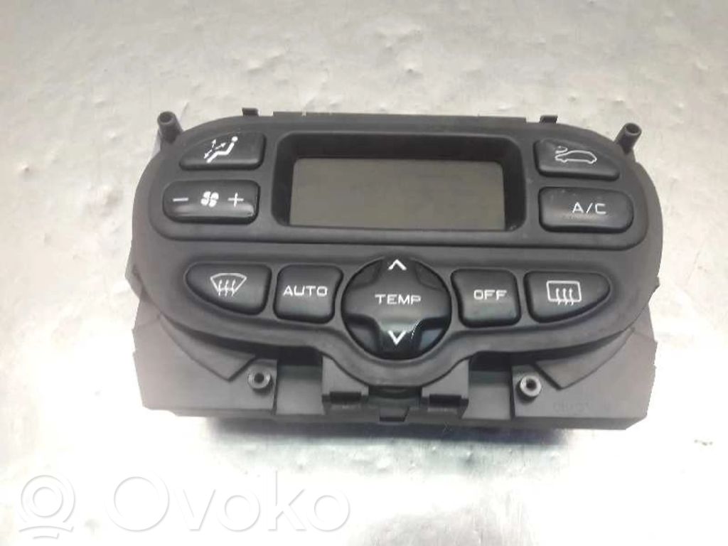 Peugeot 206 Panel klimatyzacji 