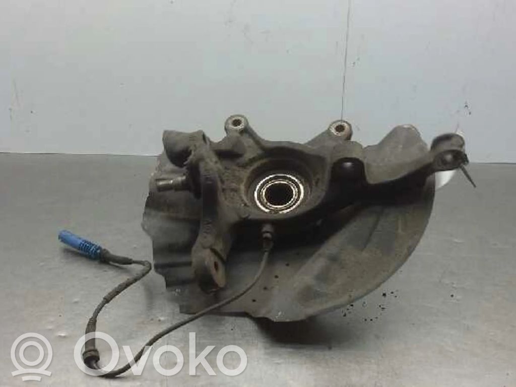 Front wheel hub spindle knuckle