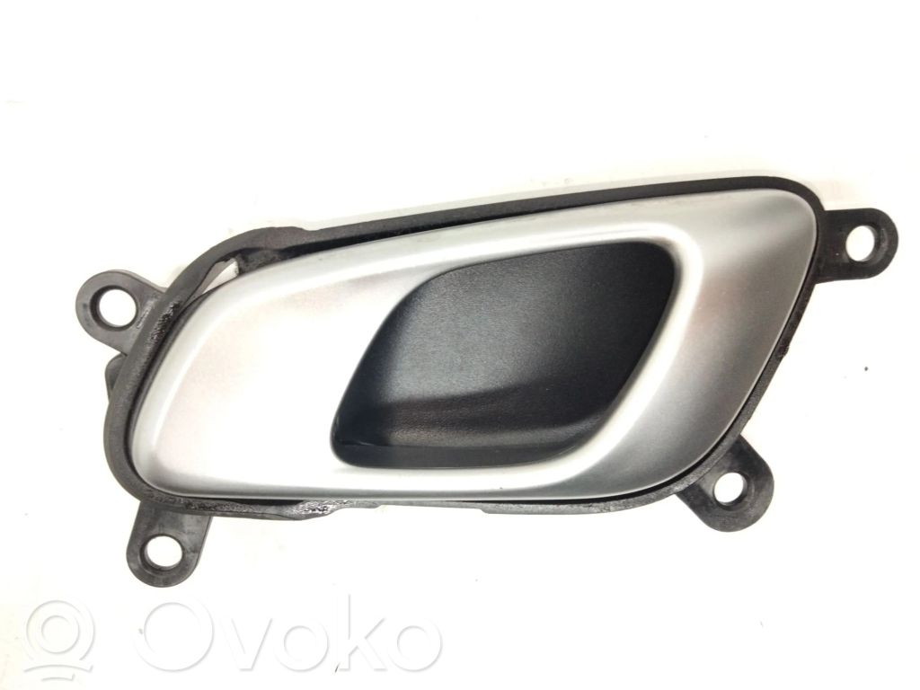 Manecilla interna puerta delantera   82613J7000