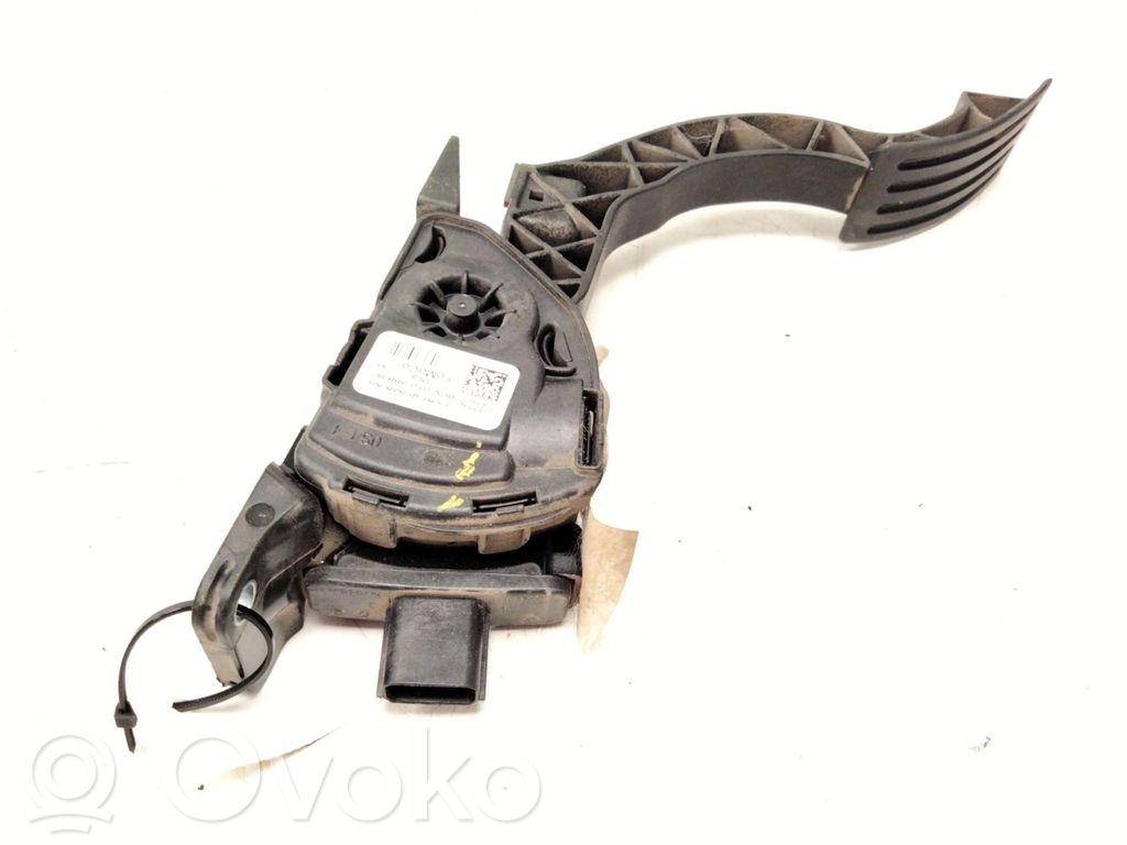 Ford Focus Accelerator throttle pedal 