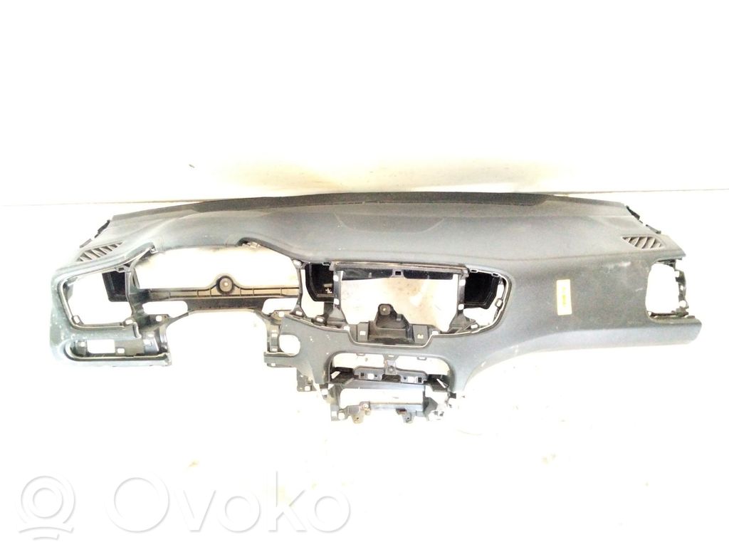 Panel de instrumentos   84710J7AA0