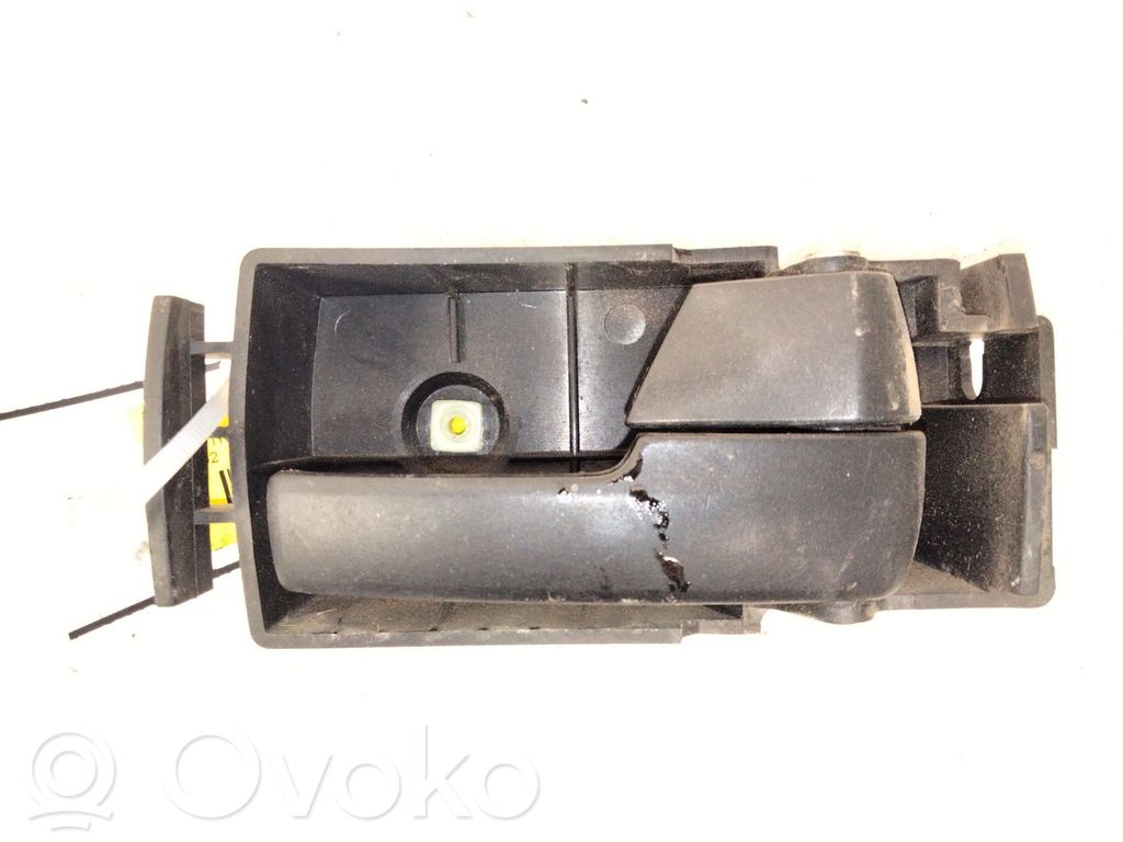 Manecilla interna puerta delantera   2T14V266A62