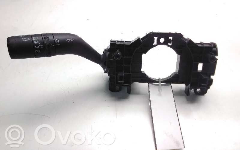 Mazda CX-30 Indicator stalk 