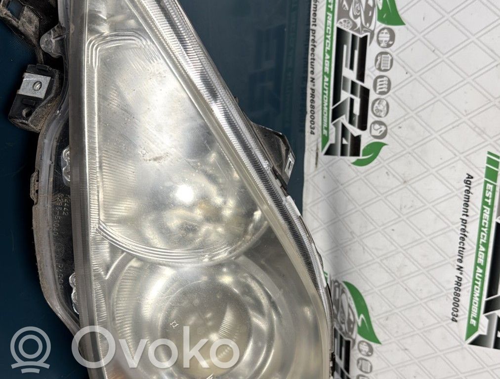 Mazda 5 Headlight/headlamp 