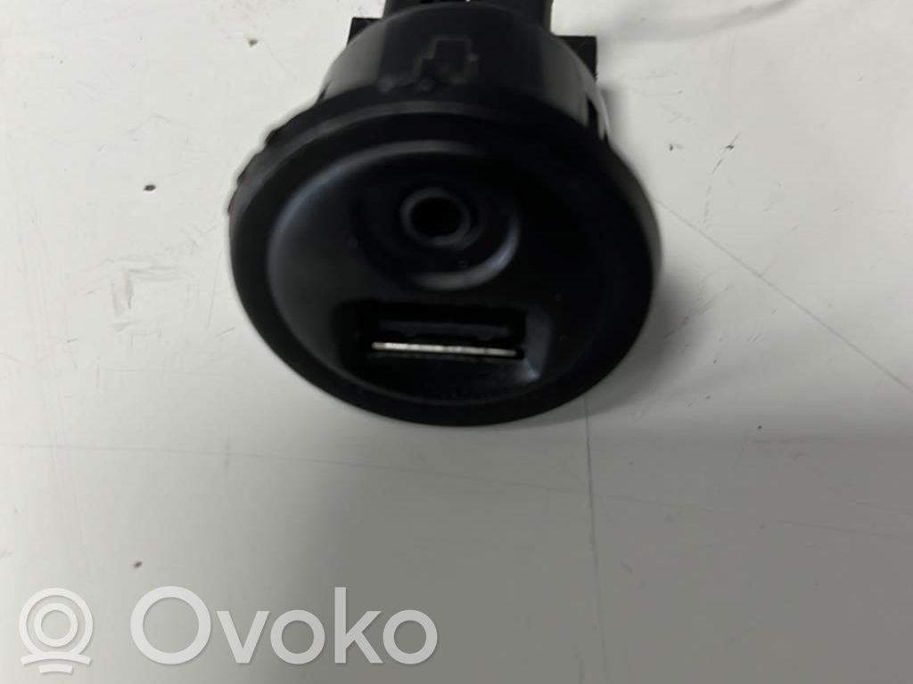 Enchufe conector USB   98007141ZD