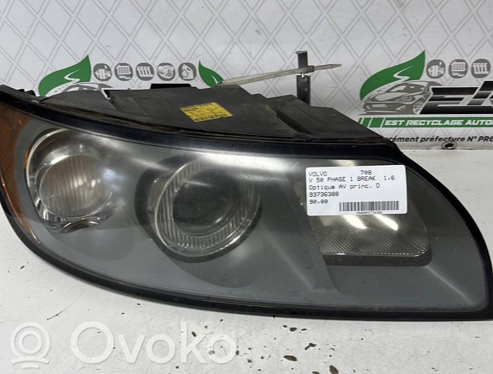 Volvo V50 Headlight/headlamp 