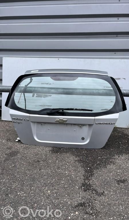 Chevrolet Aveo Puerta del maletero/compartimento de carga 