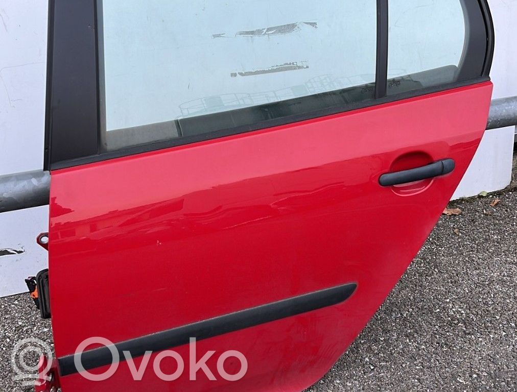 Volkswagen Golf V Puerta trasera 