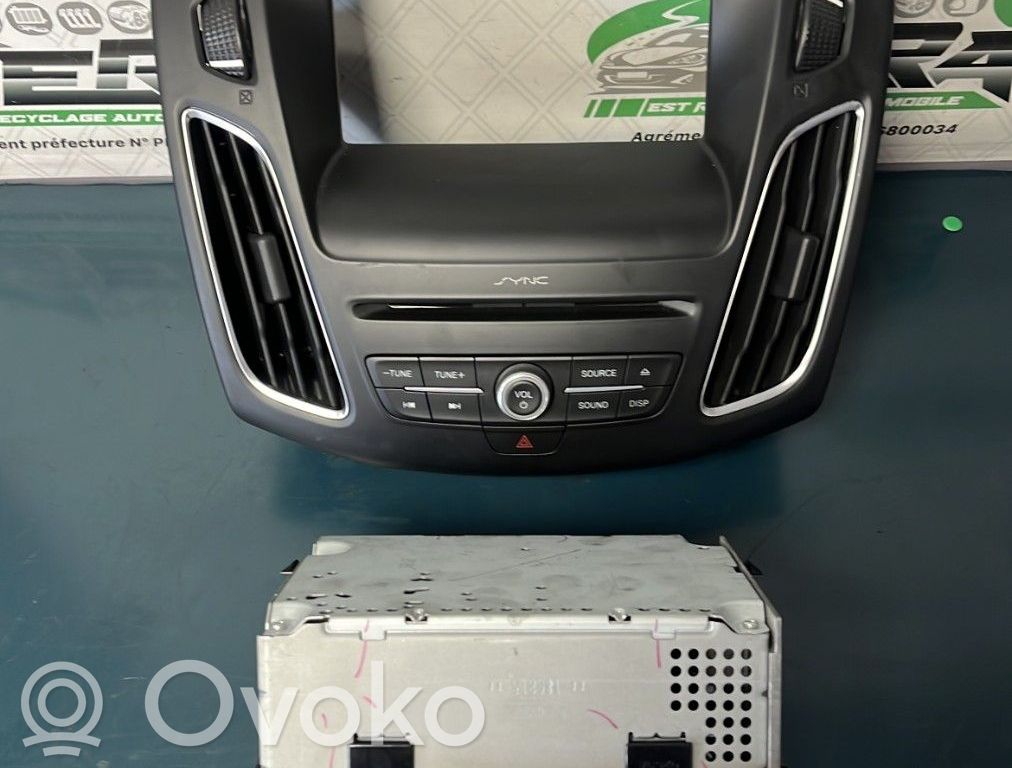 Ford Focus Radio / CD-Player / DVD-Player / Navigation 