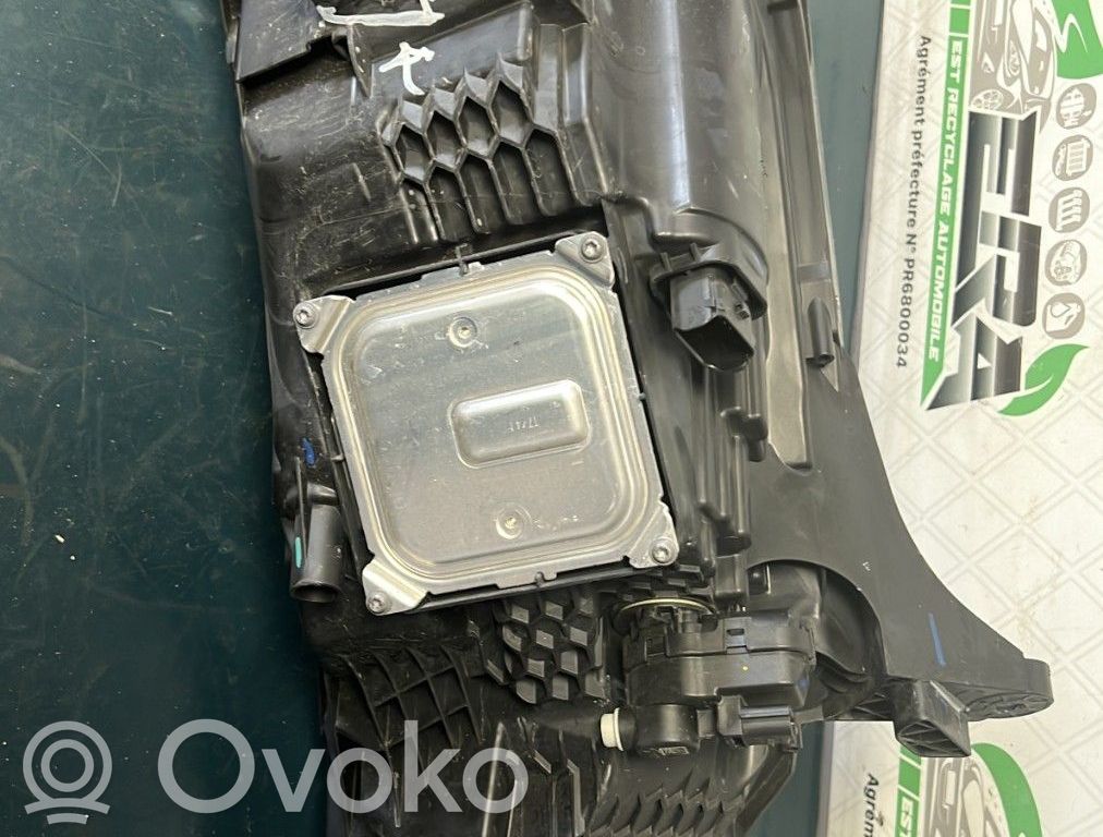 Renault Captur Scheinwerfer 