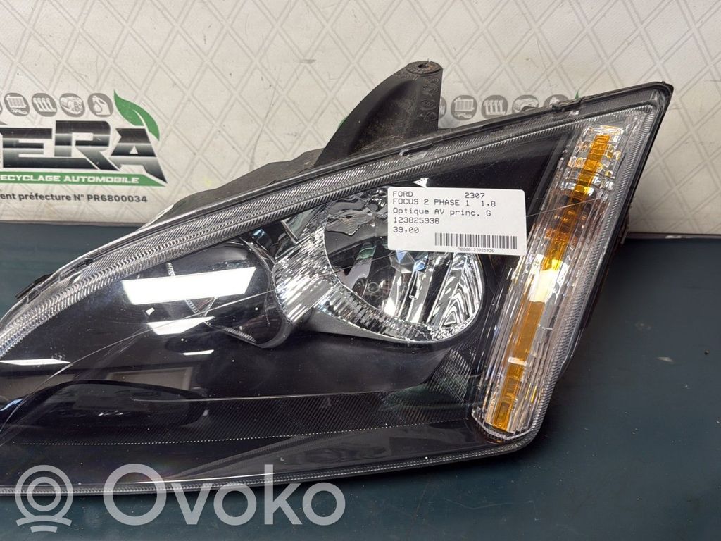 Ford Focus Headlight/headlamp 