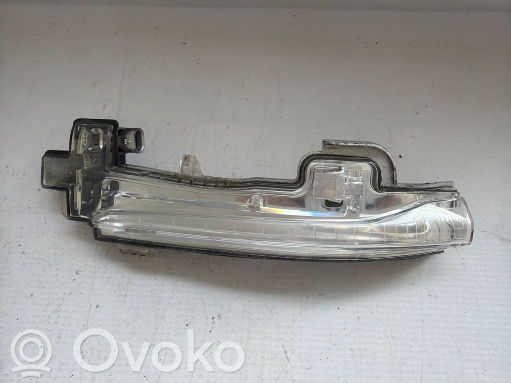 Volvo V60 Mirror indicator light 