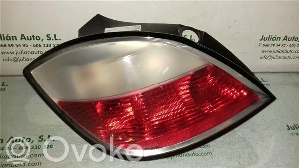 Opel Astra H Żarówka lampy tylnej 