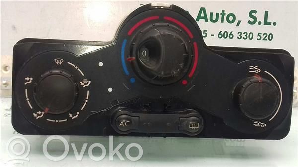 Renault Clio III Air conditioning (A/C) switch 