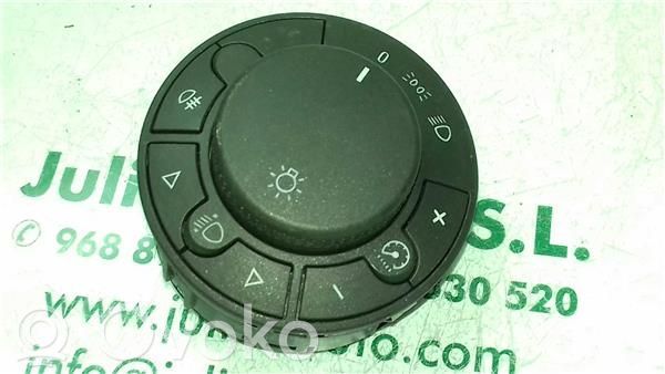Interruptor de luz   13249396,26190631