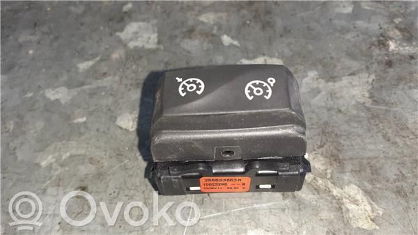 Dacia Duster Interruptor de control multifunción 