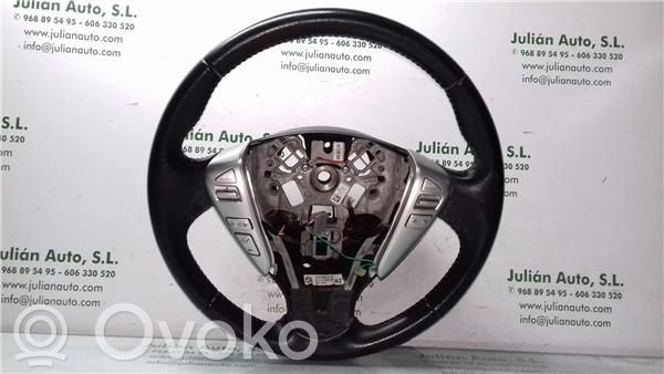 Nissan Note (E12) Steering wheel 