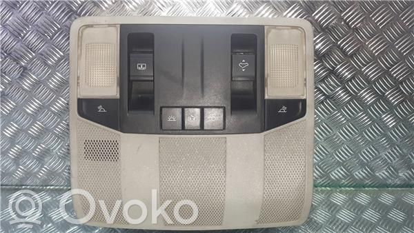 Mitsubishi Eclipse Cross Etuistuimen valo 