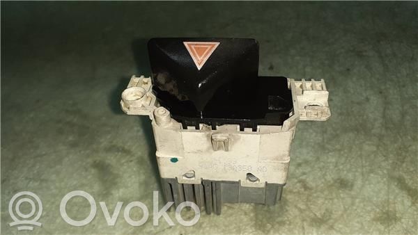 Hazard light switch   98AG13A350AD,CONECTOR9PINES