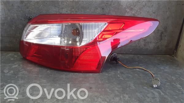 Ford C-MAX II Takavalon polttimo 