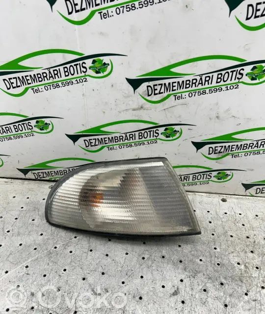 Audi A4 S4 B5 8D Blinker vorne Stoßstange 